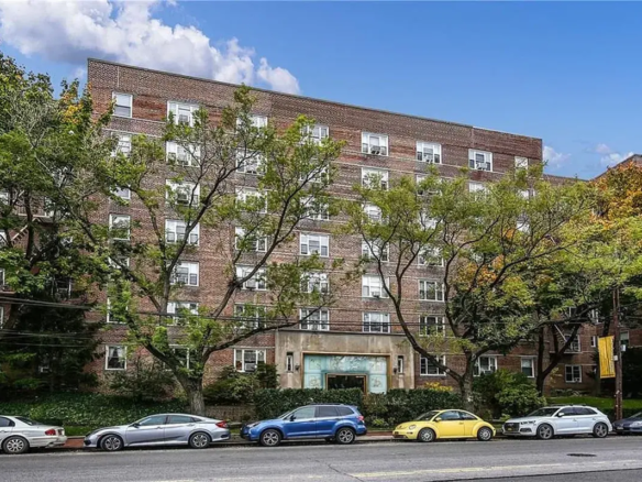 5601 Riverdale Avenue #5T