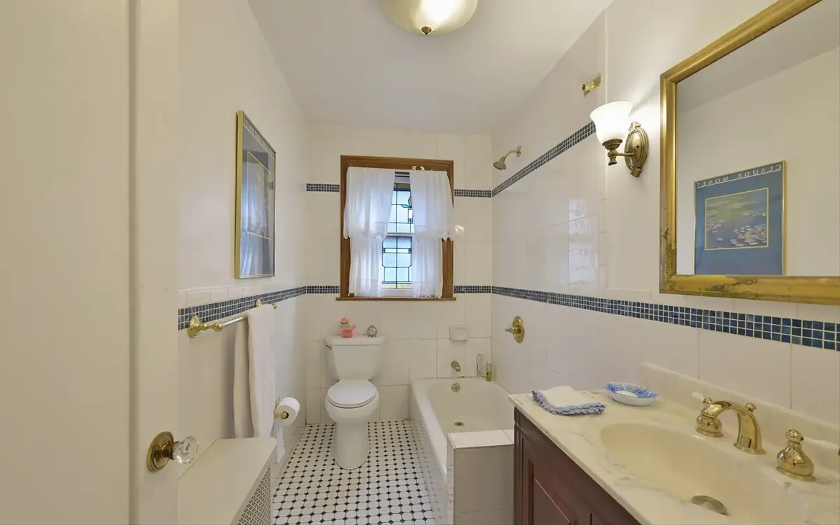817 E. 12th Street
