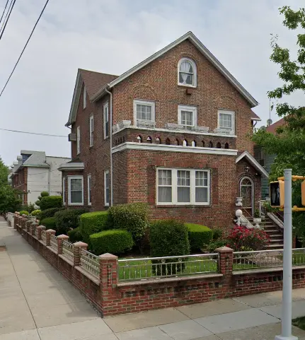 869 Linden Blvd