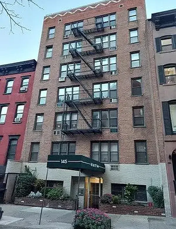 600