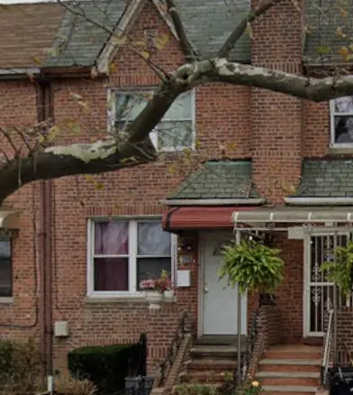 935 E 43rd Street