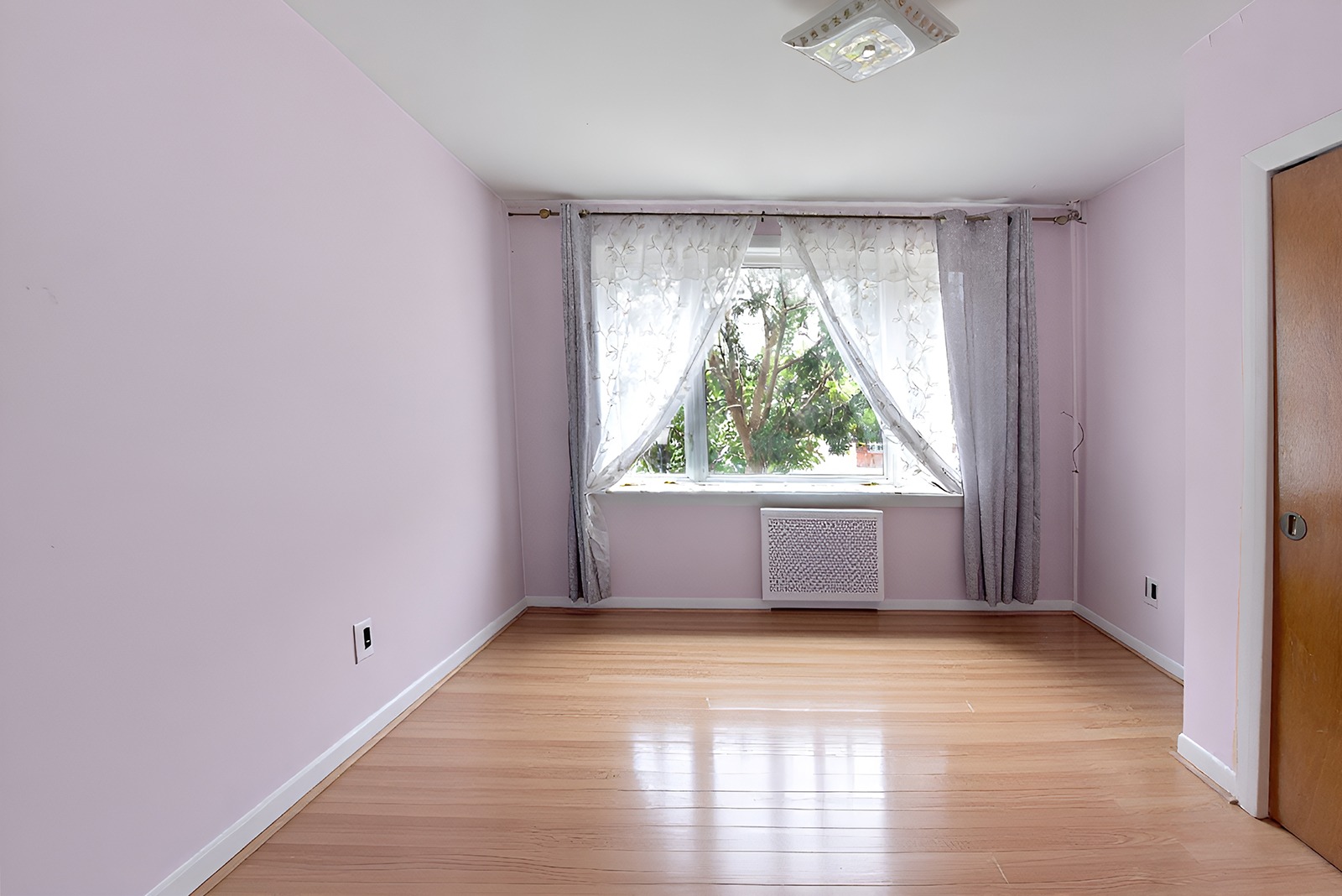 1551 East 33rd Street, Marine Park